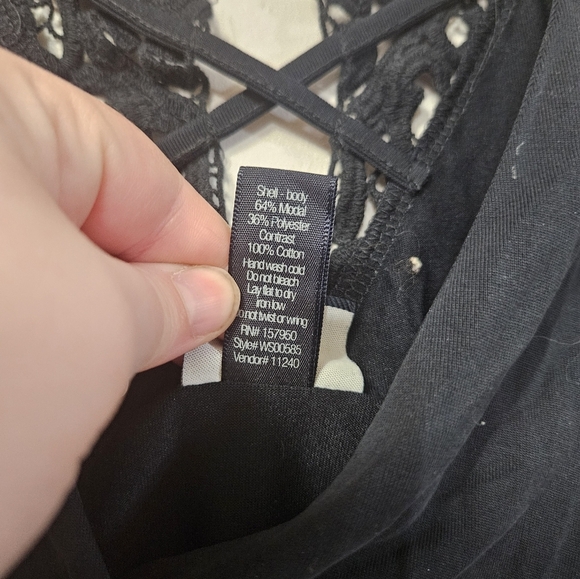 Daytrip Womens Black Short Sleeve Top With Front Knot And Lace Back! - Picture 4 of 6